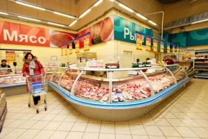 В Ростове в магазинах «Перекрёсток» нашли просроченное мясо и креветки