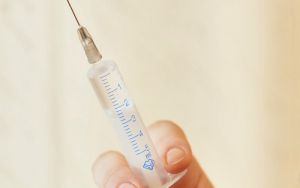Родителей хотят наказывать за отказ от вакцинации ребенка
