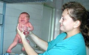 Жители Ростовской области стали чаще рожать и реже умирать