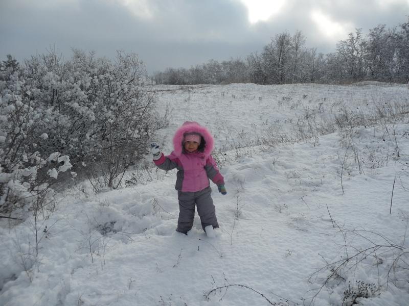 Наша доченька на фоне зимнего пейзажа! Так красиво бывает только в родном Ростове-на-Дону!