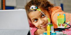 LEGO® Education предоставляет педагогам учебно-методические материалы Maker